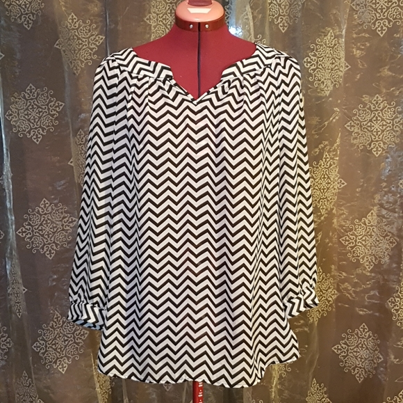 Blouse - Picture 1 of 3